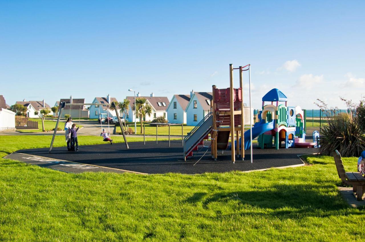 Hookless Holiday Homes Fethard on Sea Exterior photo